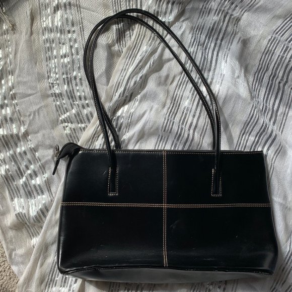 Black Purse - Picture 2 of 4